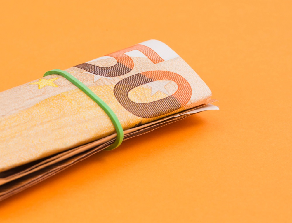 İsveç Asgari Ücret