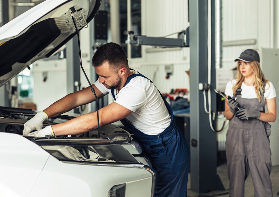 Arabanın Radyatörü Delinirse Ne Olur