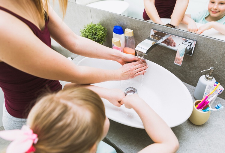 Bebeklerin Tırnakları Ne Zaman Kesilir