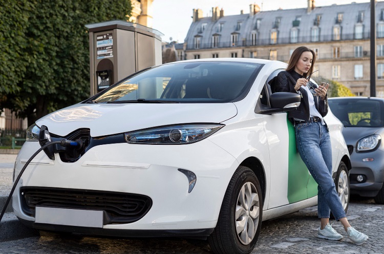 En Uzun Menzilli Elektrikli Arabalar